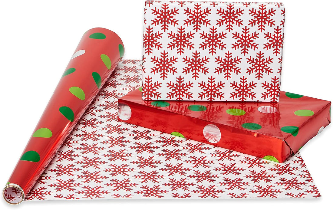 American Greetings Reversible Christmas Wrapping Paper, 4 Rolls (Red & Green Foil) – detail